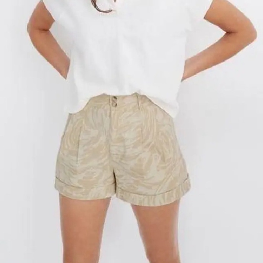 Madewell Pleated Patterned Shorts Size 8 in Brushing Up
